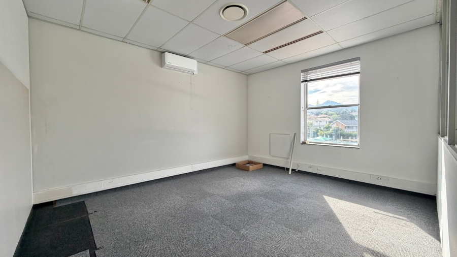 To Let Commercial Property for Rent in Somerset West Western Cape